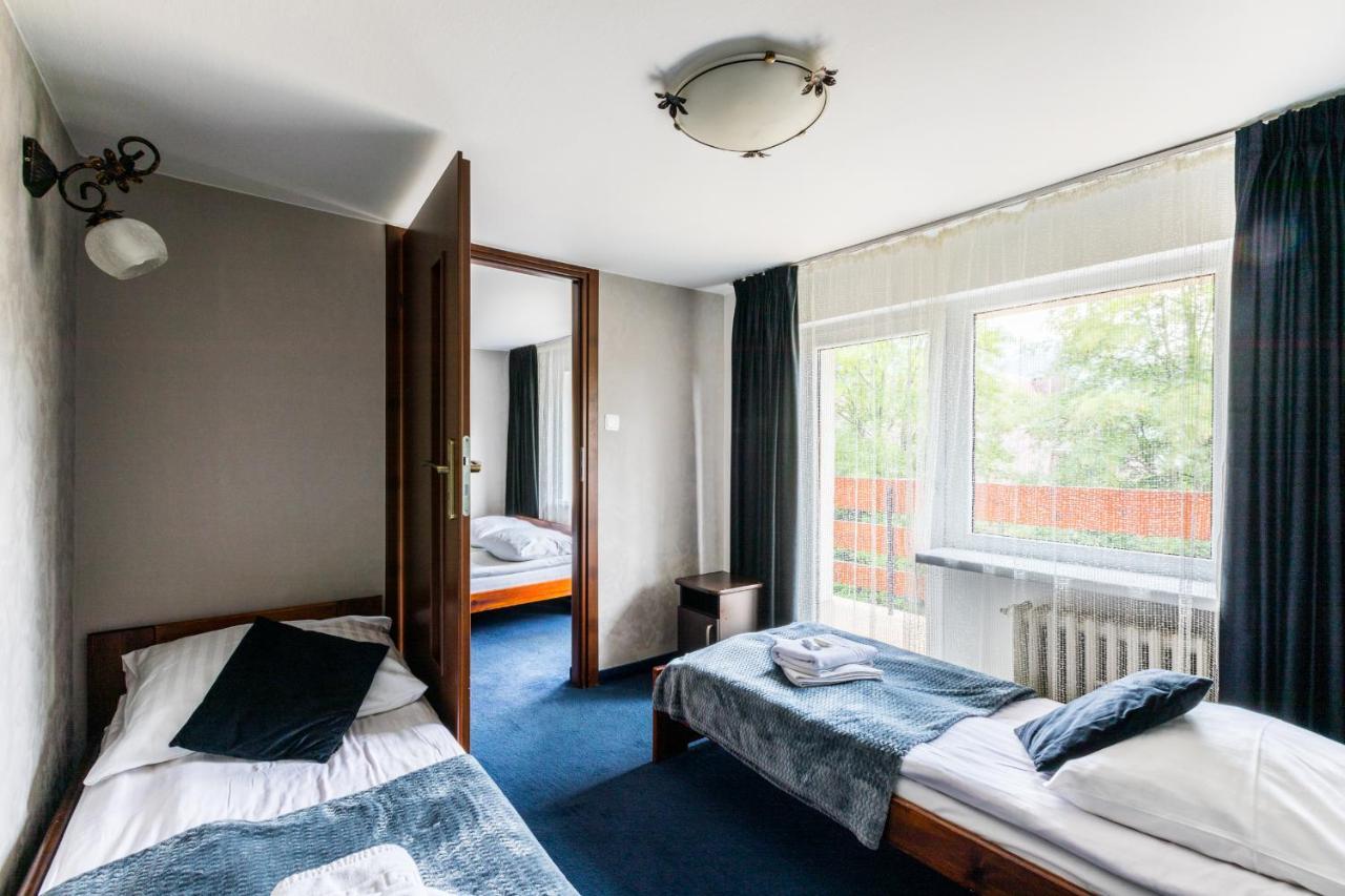 Bed & Breakfast Bialy - 600m Krupowki *
