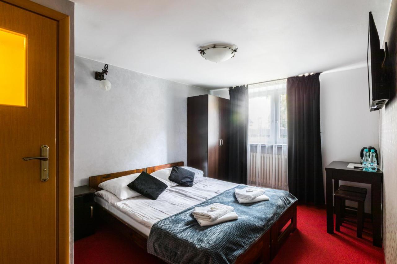 Bed & Breakfast Bialy - 600m Krupowki *